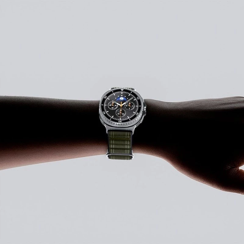 Spigen WBF0 apyrankė skirta Samsung Galaxy Watch 40/44/46 mm – žalios spalvos