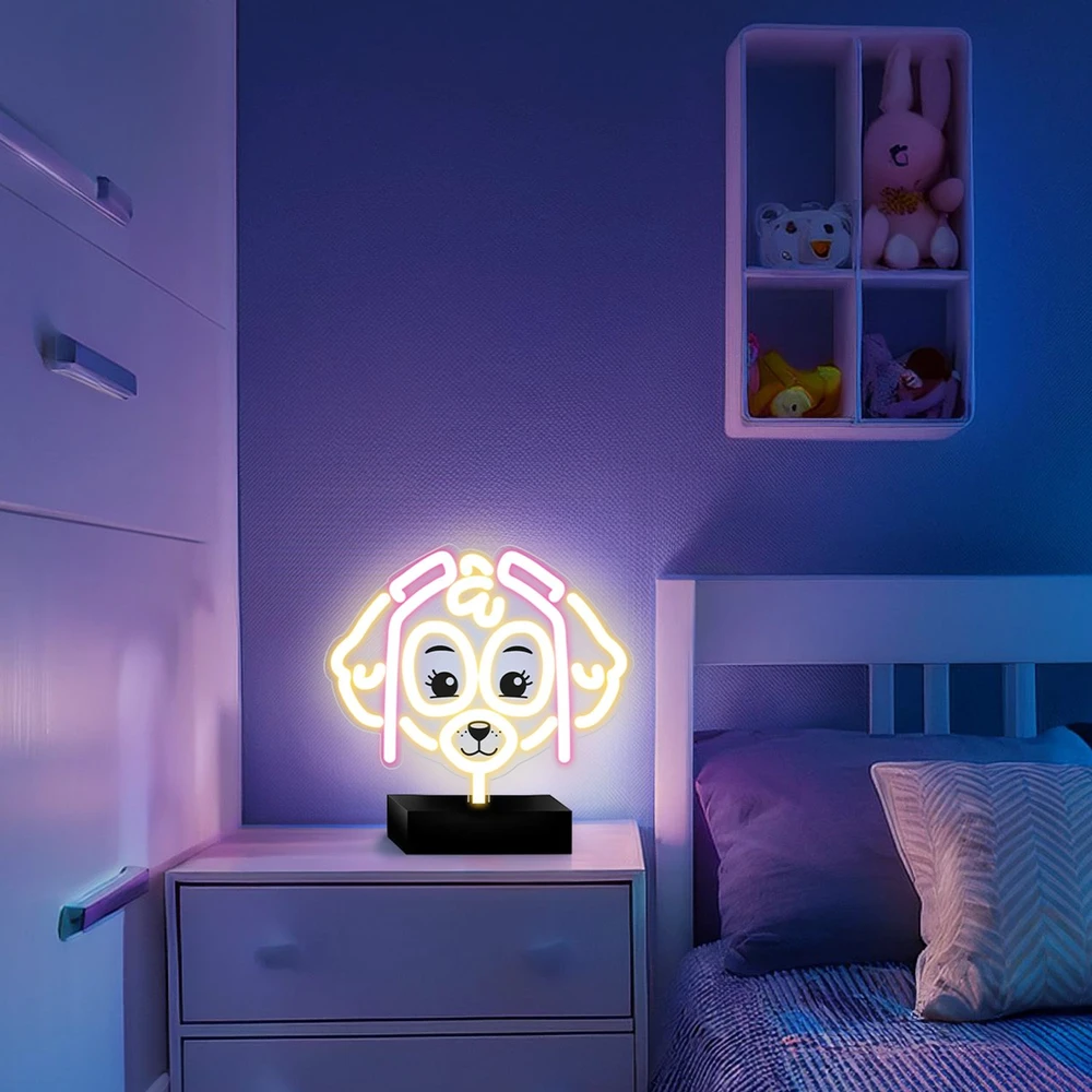 Spin Master Psi Patrol Neoninė LED lemputė su stovu Paw Patrol – Skye OW-120546