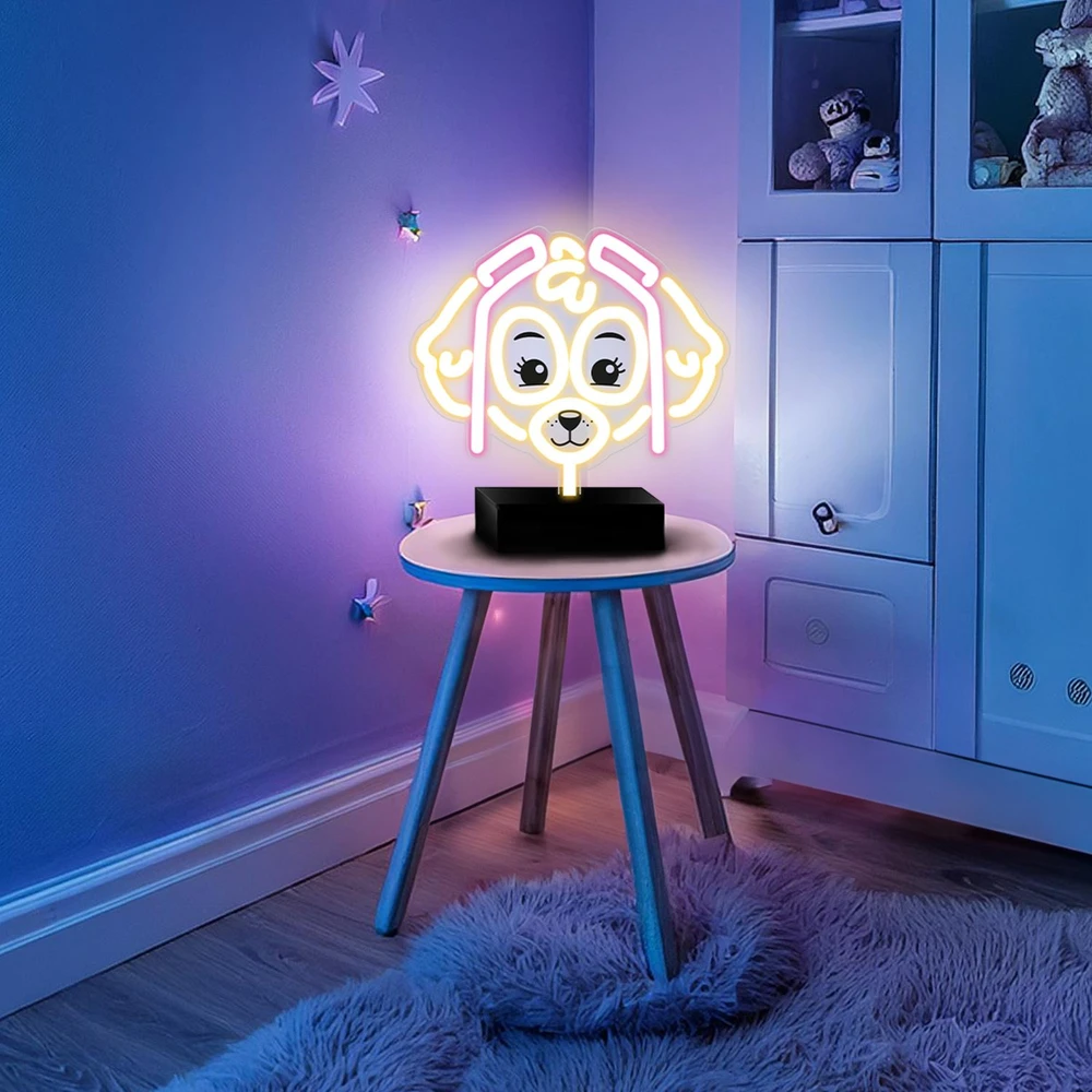 Spin Master Psi Patrol Neoninė LED lemputė su stovu Paw Patrol – Skye OW-120546