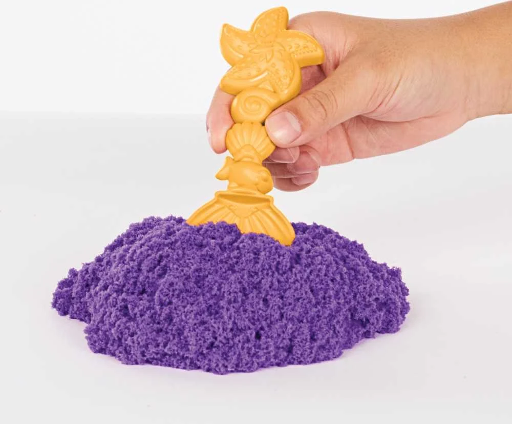 Spin Master Kinetic Sand Kinetinis smėlis – smėlio dėžės rinkinys – violetinė (6067477)
