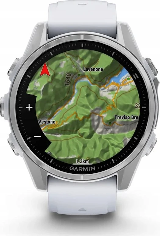 Išmanusis laikrodis Garmin Fenix 8 – 43 mm, AMOLED Sidabrinės spalvos korpusas su baltojo akmens spalvos silikoniniu dirželiu
