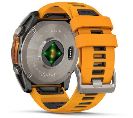Išmanusis laikrodis Garmin Fenix 8 – 51 mm, AMOLED Sapphire, Iš titano su oranžiniu / grafito spalvos silikoniniu dirželiu