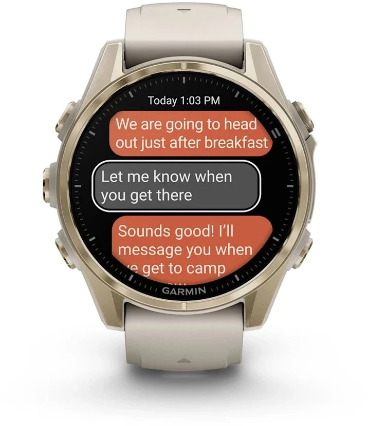 Išmanusis laikrodis Garmin Fenix 8 – 43 mm, AMOLED Sapphire, Šviesaus aukso ir rūko pilkos / tamsios smiltainio spalvos silikoninis dirželis