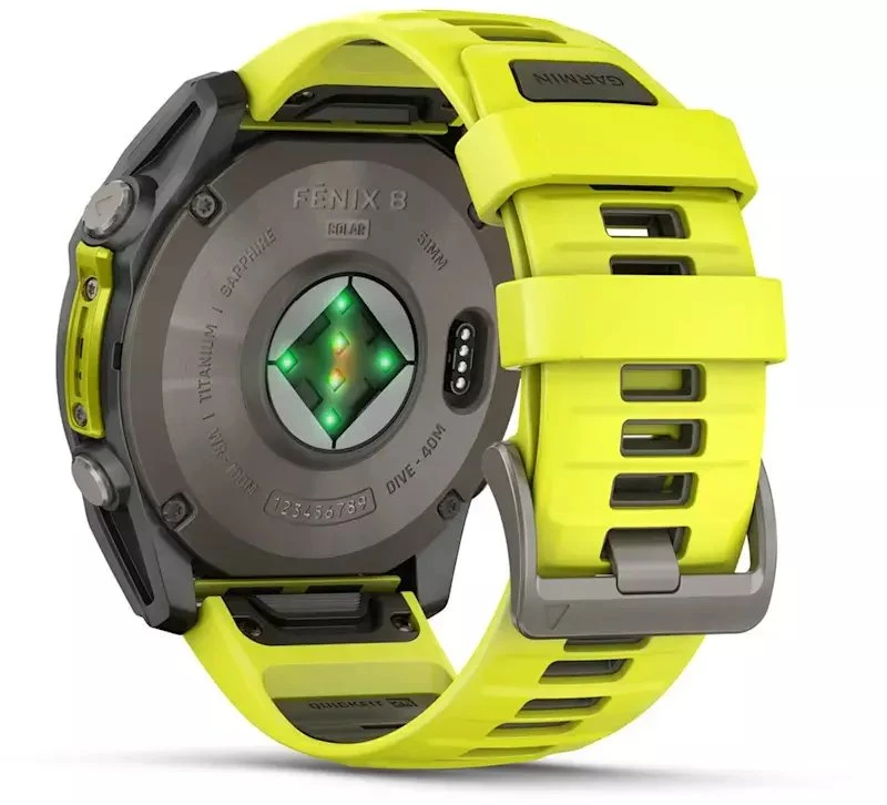 Išmanusis laikrodis Garmin Fenix 8 51mm, Solar, Sapphire, Titanas su ryškiai geltonu / grafito spalvos silikoniniu dirželiu