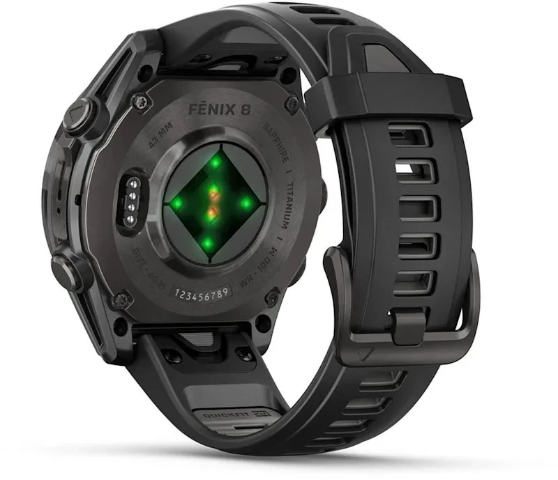 Išmanusis laikrodis Garmin Fenix 8 – 43 mm, AMOLED Sapphire, Pilkos anglies spalvos DLC titanas su juodos / pilkos akmenukų spalvos silikoniniu
