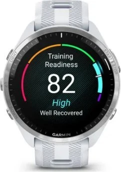 Išmanusis laikrodis Garmin Forerunner 965, Titano apvadas su „Whitestone“ (baltojo akmens) spalvos korpusu ir „Whitestone“ (baltojo akmens) ir „Powder Grey“ (pilkšvos) spalvos silikoniniu dirželiu
