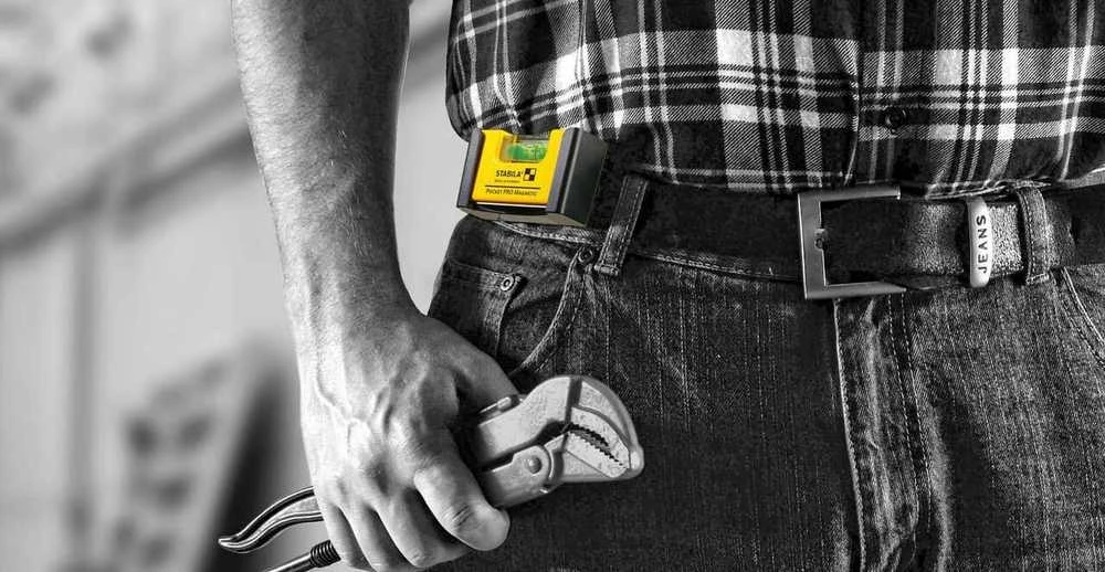 Gulsčiukas su dėklu STABILA 101 POCKET Electric
