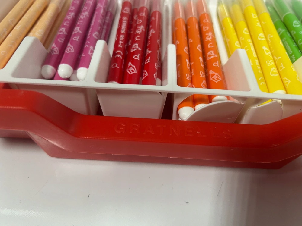 Stabilo Trio A-Z vaikiškų žymeklių rinkinys, 12x12 spalvų, tvirtoje dėžutėje su dangteliu