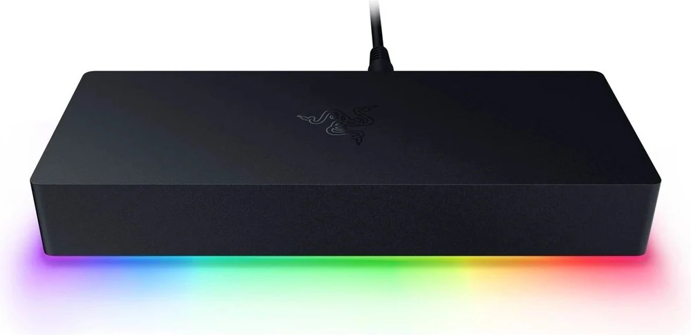 „Razer“ darbalaukio RGB dokas keliems įrenginiams ir ekranams | „Thunderbolt 5“ dokas