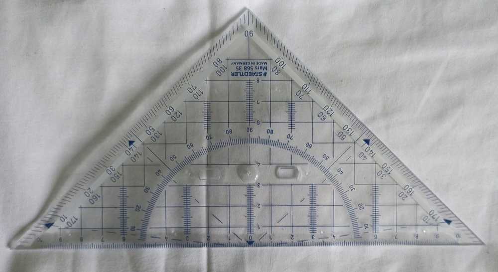 Staedtler Linijka kątowa 22cm Acryl su laikikliu permatomas