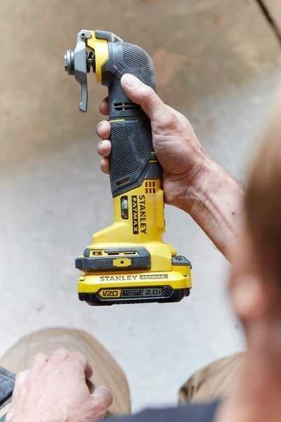 Stanley ST DAUGIAFUNKCINIS ĮRANKIS V20 2x2.0Ah SFMCE500D2K