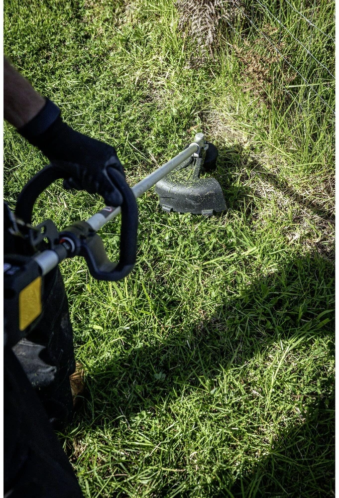 Akumuliatorinė žoliapjovė DeWalt DCMST911N; 54 V (be akumuliatoriaus ir pakrovėjo)