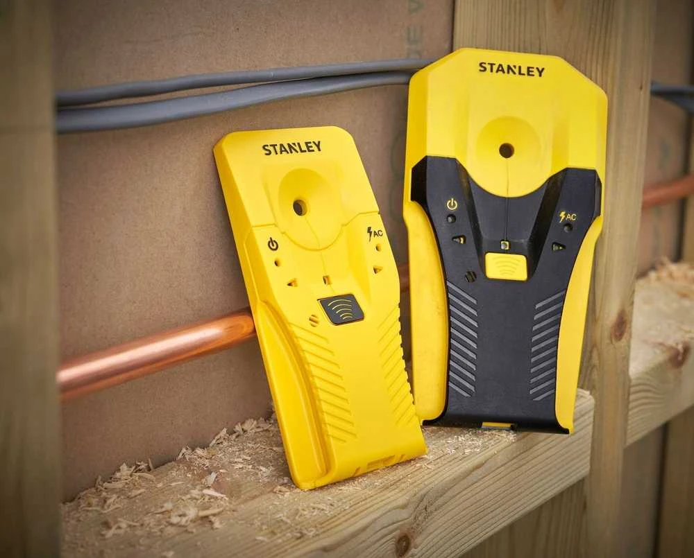 Metalo, laidų ir medienos ieškiklis Stanley S2 STHT77588-0