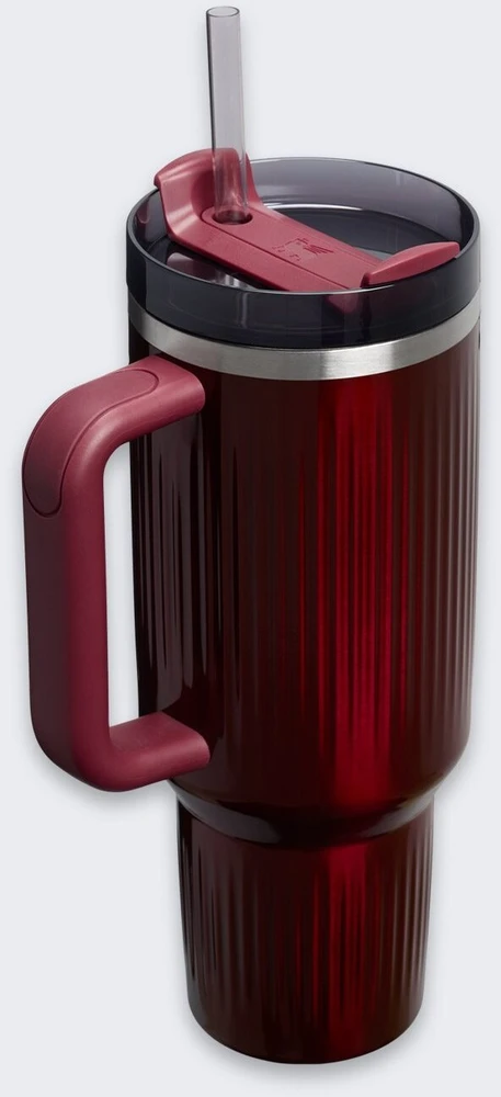 Stanley termosinis puodelis su šiaudeliu „The Quencher H2.0 Fluted Tumbler“, 1,18 l, blizgios kaštoninės spalvos