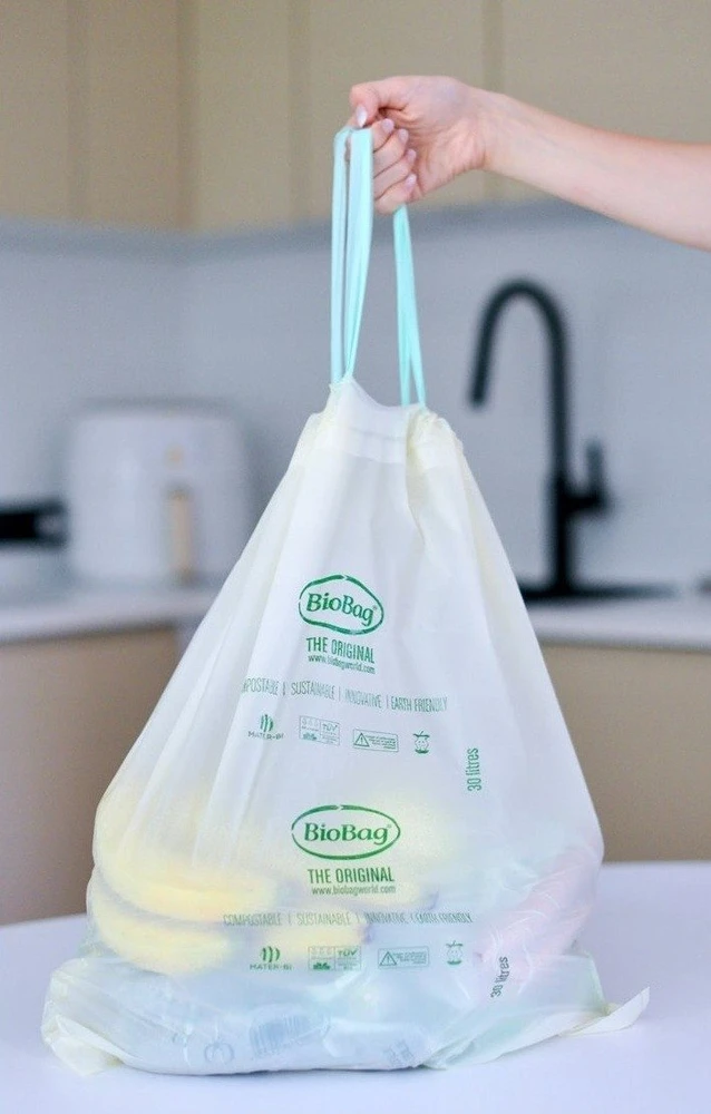 Drawstring compostable waste bags BioBag 30L (10 pieces per roll) 25 mkr. 50x60cm žalias