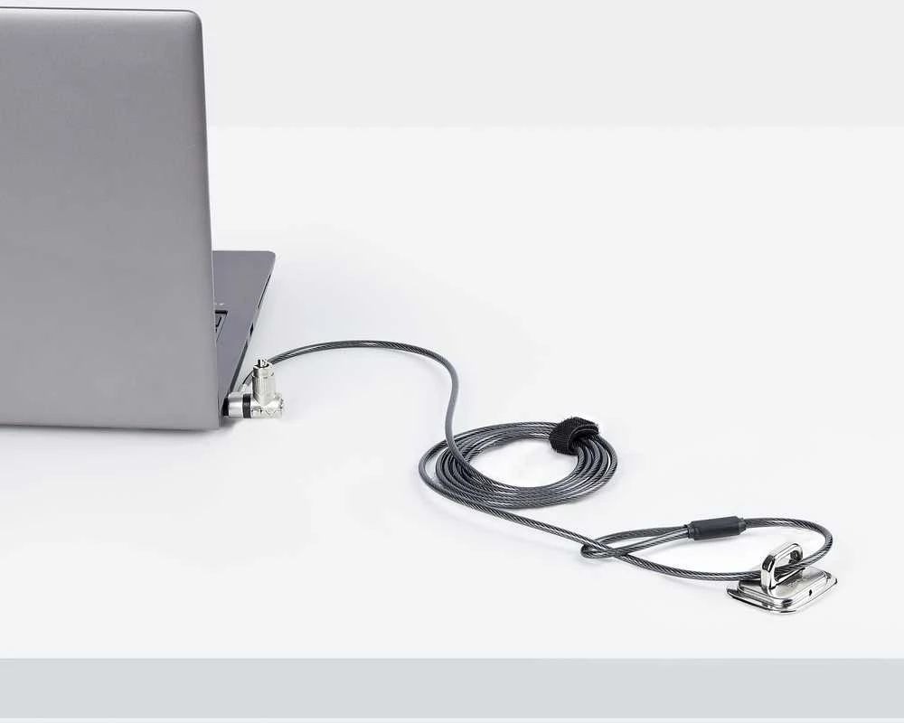 „StarTech 3-in-1“ universalus nešiojamojo kompiuterio užraktas / 6,6 pėdų pagrindinio rakto apsaugos kabelis