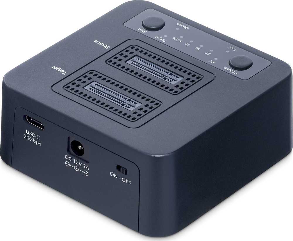 StarTech M.2 NVME DUPLICATOR DOCK/.