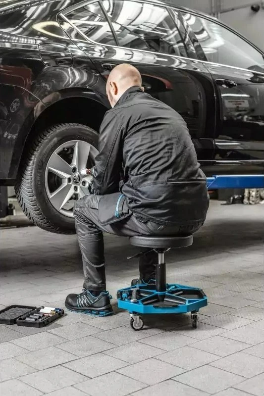Kėdutė mechanikui Hogert HT7G559