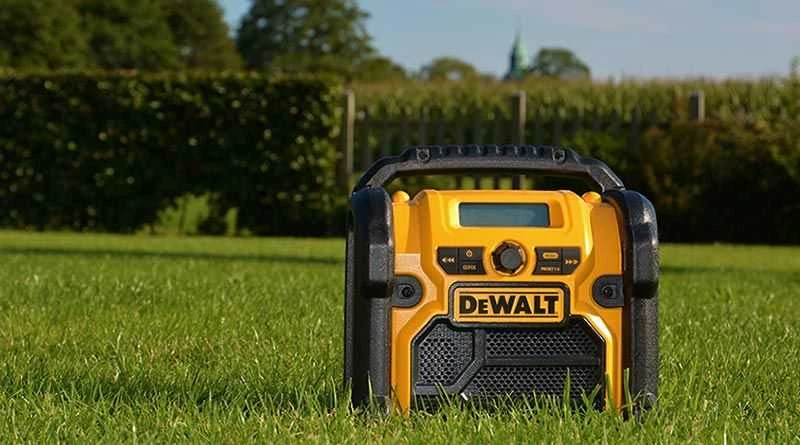 Radjo imtuvas DEWALT DCR019-QW