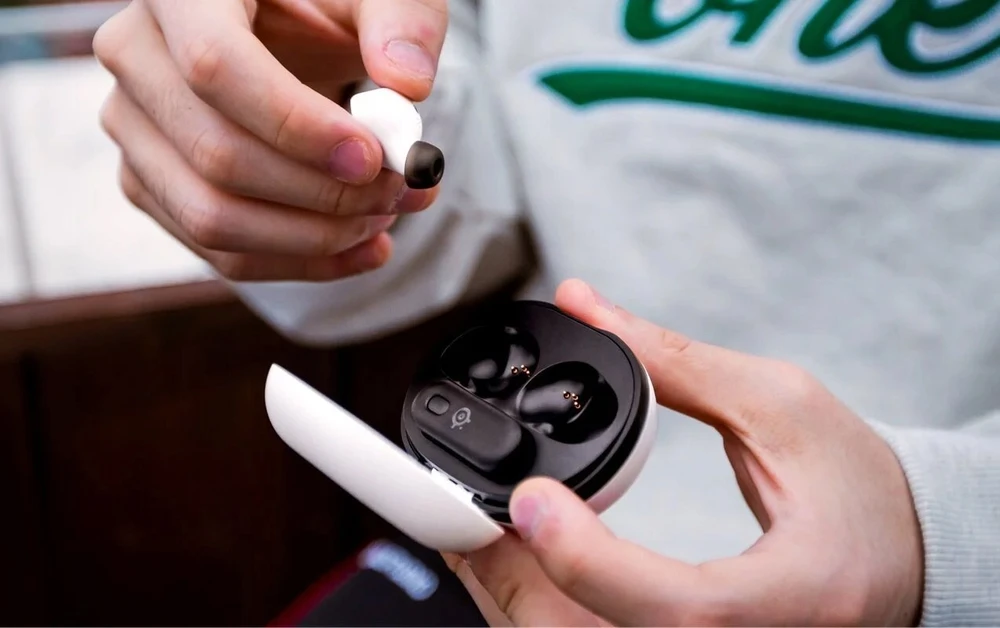 SteelSeries Arctis GameBuds belaidės ausinės skirtos PC/PS, Baltos