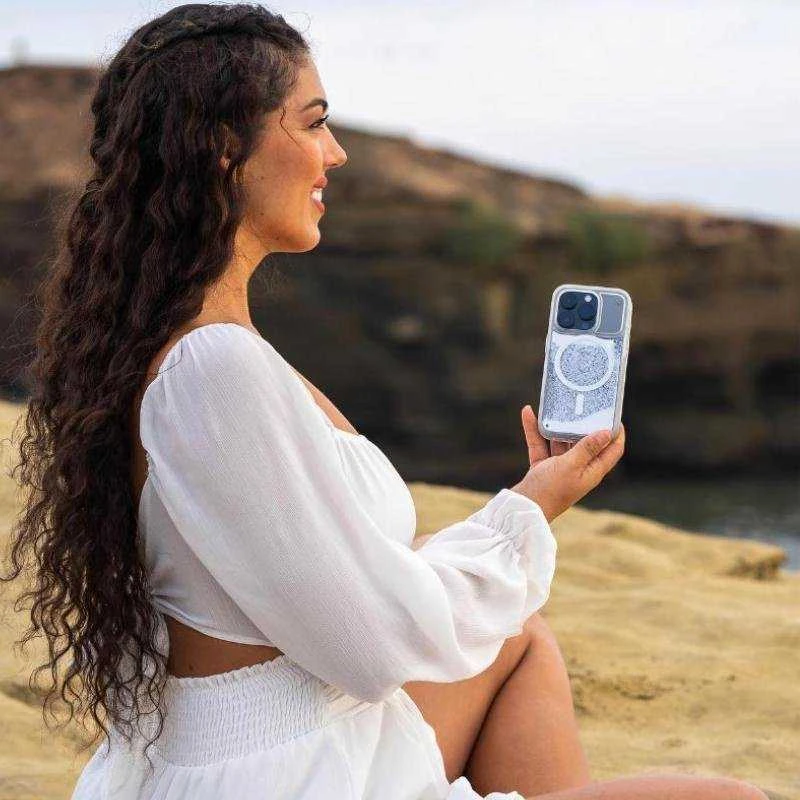 STM Relax Sand MagSafe - dėklas skirtas Apple iPhone 15 Clear / Baltas