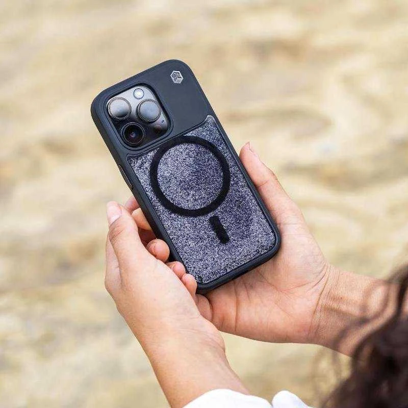 STM Relax Sand MagSafe - dėklas skirtas Apple iPhone 15 Juodas / Pilkas