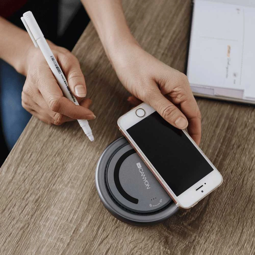 Canyon USB Type-C kelių prievadų šakotuvas su belaidžiu įkrovikliu DS-7