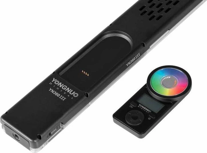Apšvietimo įranga - Yongnuo YN-360 III 3200-5600K RGB LED šviesos panelė