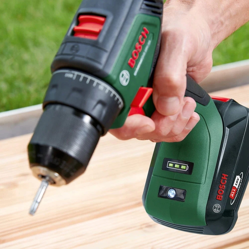 Bosch UniversalDrill 18V-60,2x2 Akum.suktuvas