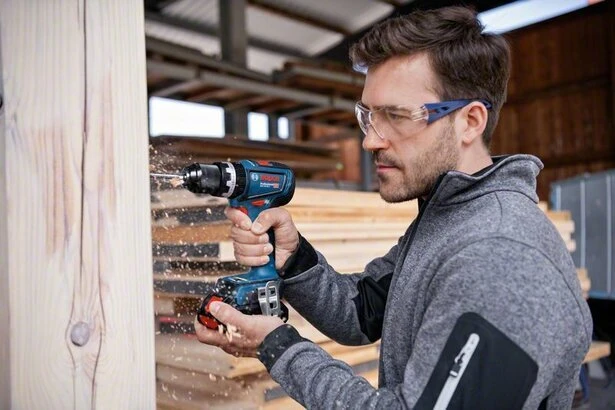 Bosch GSB 18V-90 C be akumuliatoriaus ir kroviklio, dėžutė