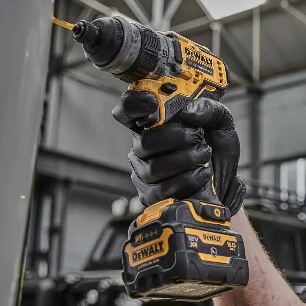 Suktuvas-gręžtuvas DeWalt DCD703NT-XJ; 12 V (be akumuliatoriaus ir pakrovėjo)