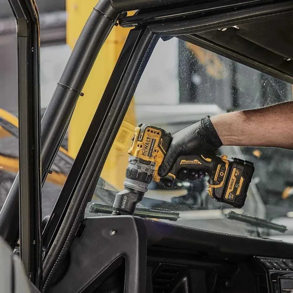 Suktuvas-gręžtuvas DeWalt DCD703NT-XJ; 12 V (be akumuliatoriaus ir pakrovėjo)