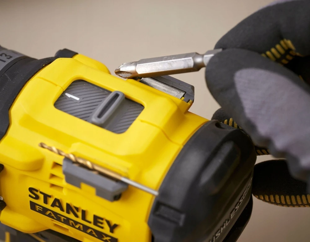 Smūginis suktuvas-gręžtuvas Stanley SFMCD725D2K-QW; 18 V; 2x2,0 Ah akum.