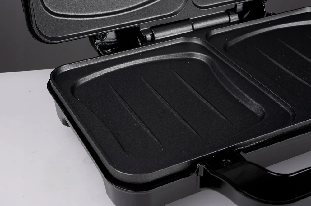 Sumuštinių keptuvas Sumuštinių keptuvė XL ALPINA 900W, juoda