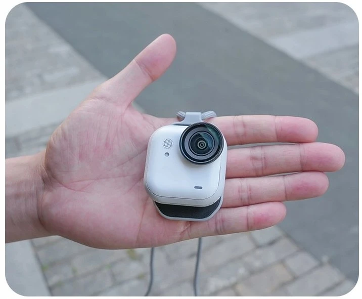 „Sunnylife“ magnetinis kaklo dirželis, skirtas „Insta360 GO Ultra“ / mikrofonui