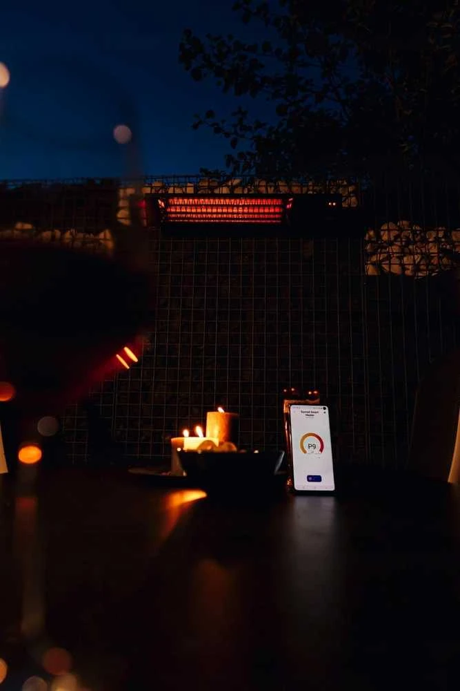 SUNRED | Šildytuvas | PRO25W-SMART, „Triangle Dark“ išmanioji siena | Infraraudonųjų spindulių | 2500 W | Juodas | IP55