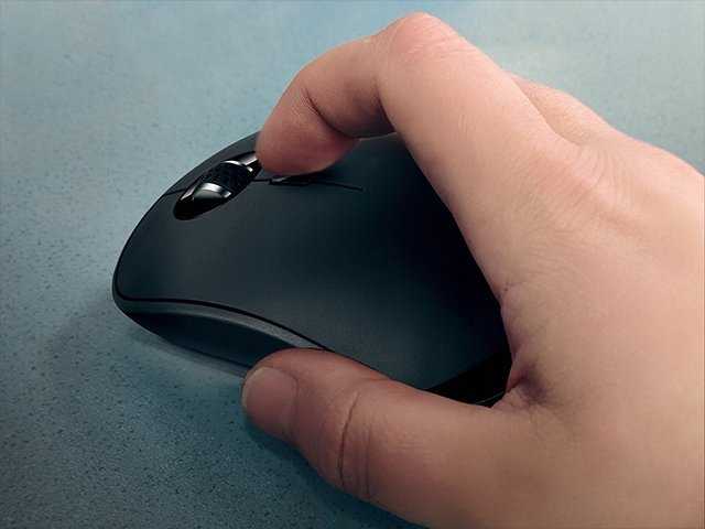 SVEN RX-570SW Juodas pelė