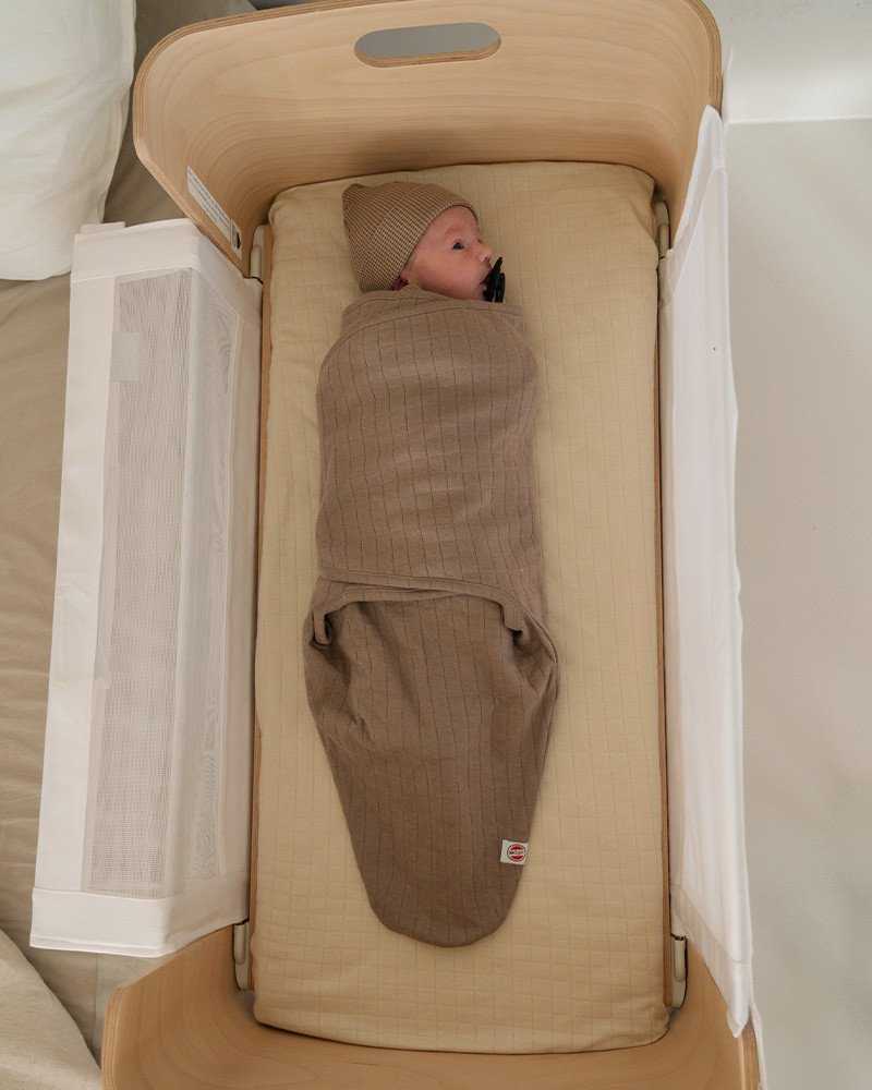 SwaddleMe Lodger Bundler Solid cotton baby swaddle Buffalo BN 535