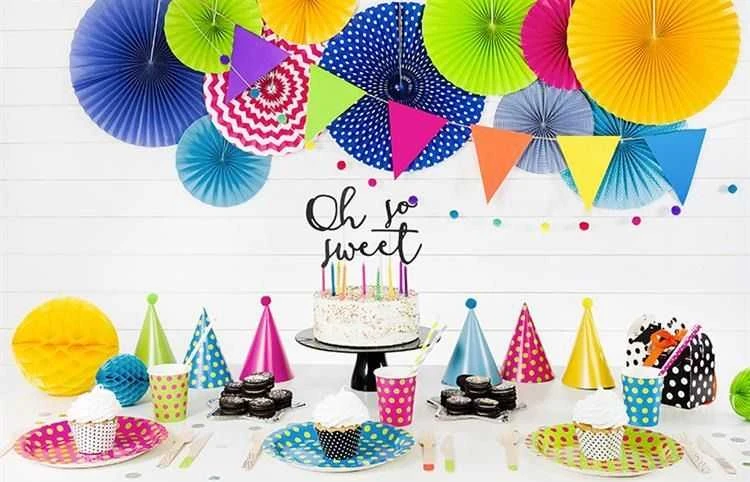 Party Deco Gimtadienio žvakutės spalvotos su spalvota liepsnele 6 vnt