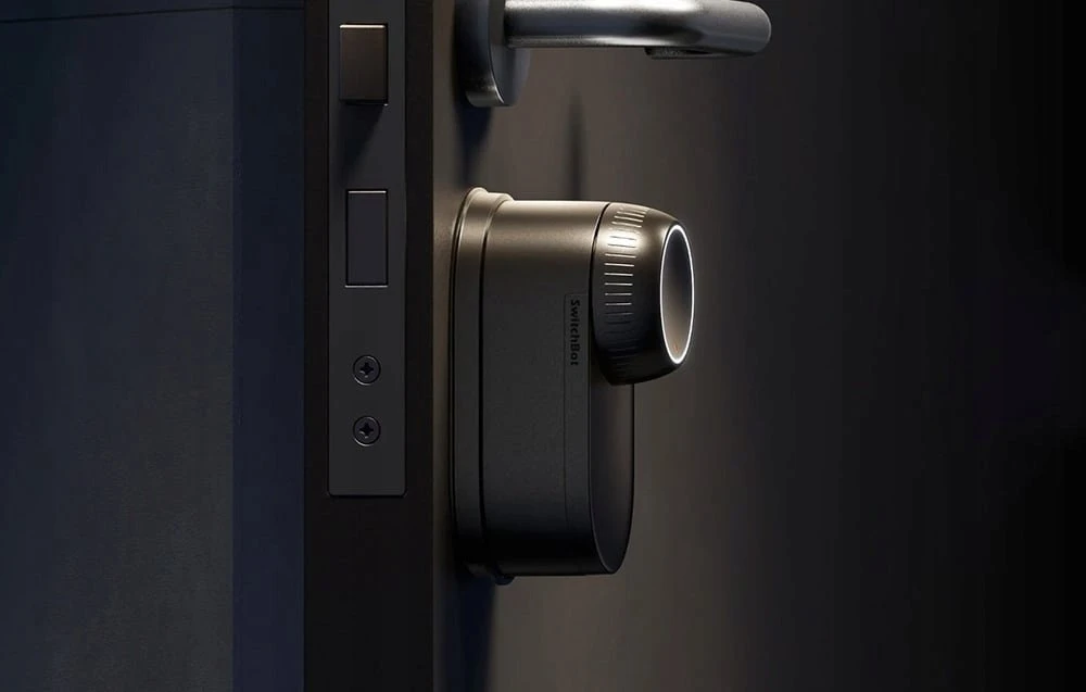 „SwitchBot Lock Ultra“ išmanioji durų spyna, sidabrinė