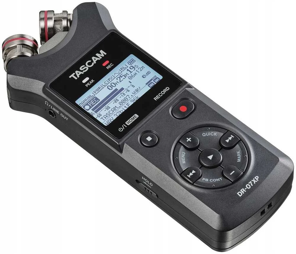 Diktofonas Tascam DR-07XP - nešiojamas skaitmeninis įrašymo įrenginys su USB sąsaja