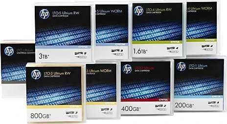 „Hewlett Packard“ (HP) HPE LTO-7 Ultrium WORM juosta, 15 TB tuščia duomenų juosta, 1,27 cm