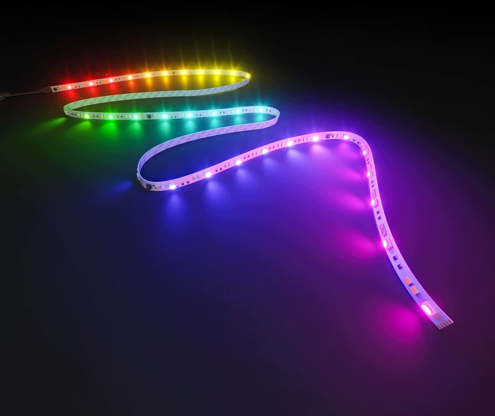 Philips RGB LED juosta 5 m. 24 W/m. IP20 su nuotolinio valdymo pulteliu