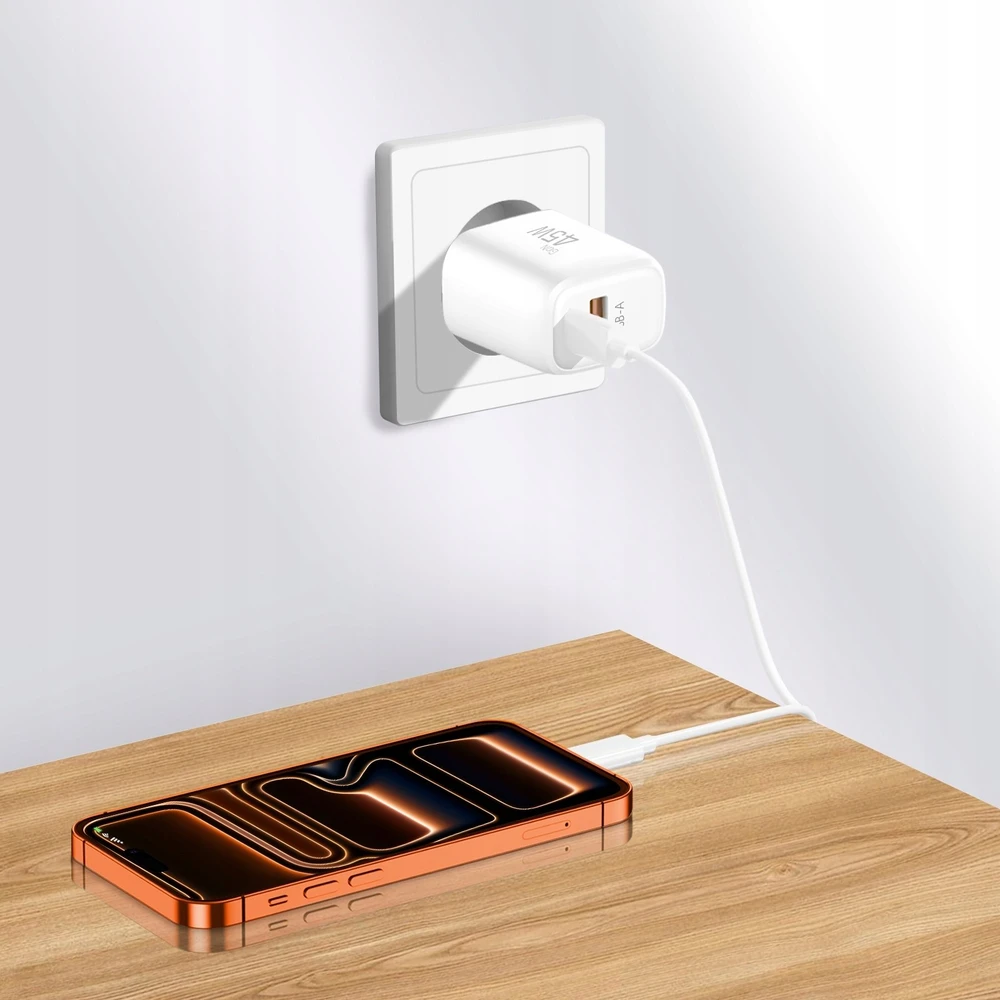 Tech-Protect NCA45W-GAN 2-PORT laidinis įkroviklis PD 45W / QC3.0 + TYPE-C kabelis baltos spalvos