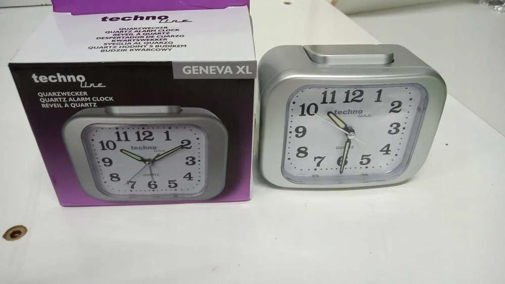 TechnoLine Model XL analoginis žadintuvas, sidabrinis