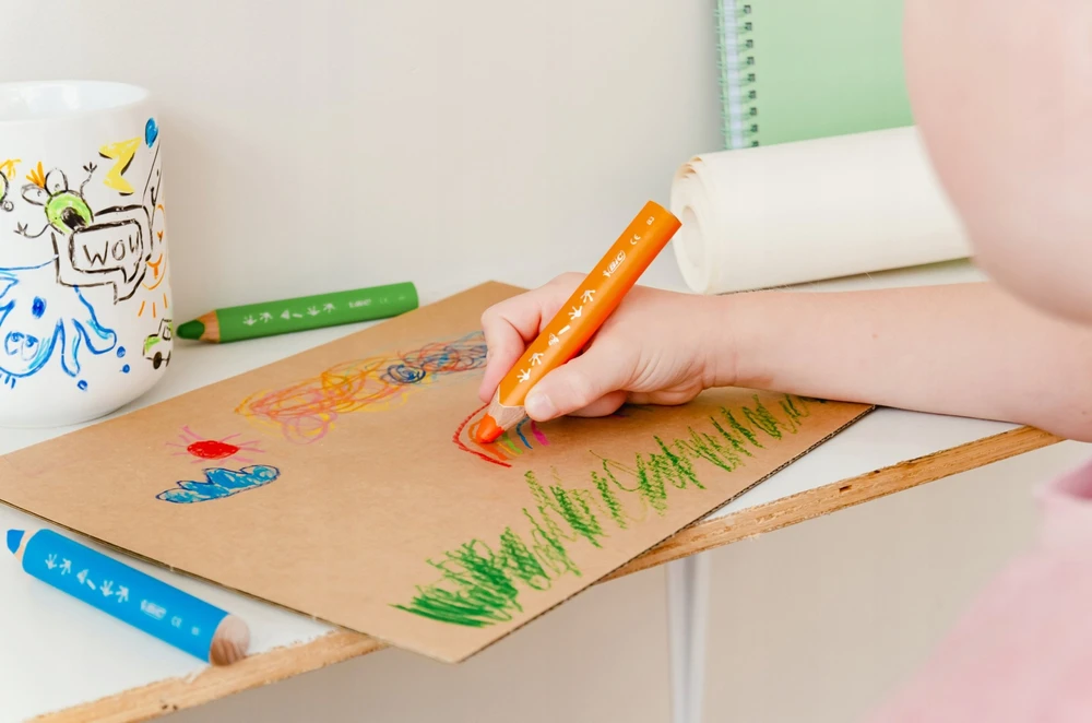 Bic Spalvoti pieštukai Kids Multisurface 10+1 su drožtuku