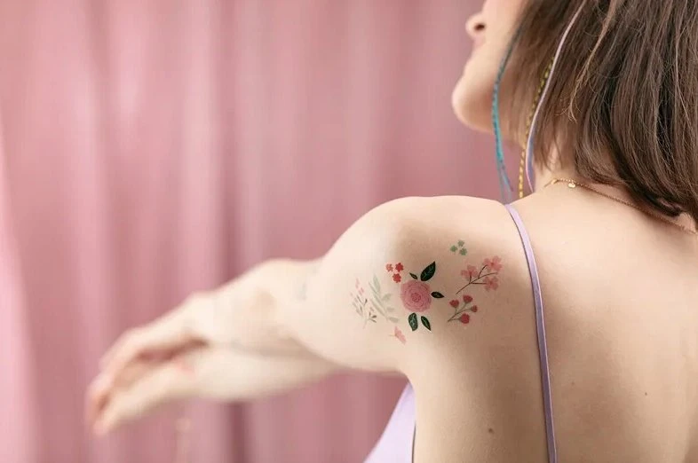 Party Deco Tattoo rinkinukas "Gėlytės" 19 vnt