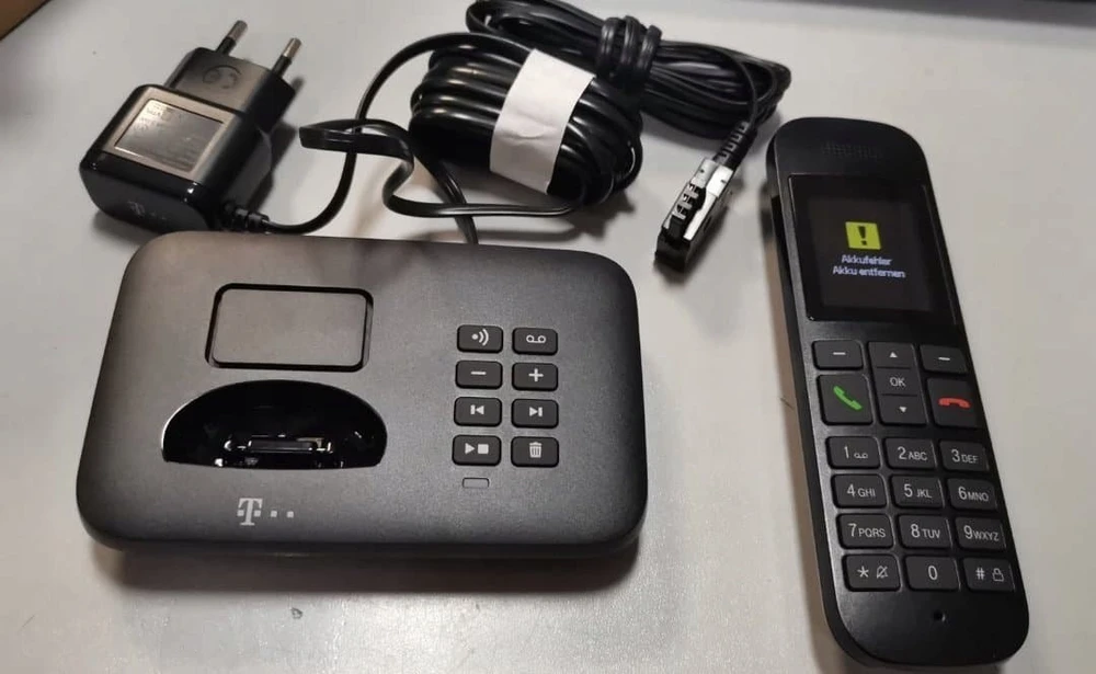 TLM Telekom Sinus A12 Analoginio ryšio / DECT telefonas Juoda