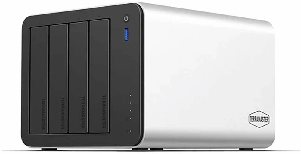 Serveris Serwer plików TerraMaster F4-425 Plus 4-zatokowy 16GB DDR5 3x NVMe M.2 2x 5GbE 4x USB 10 Gb/s