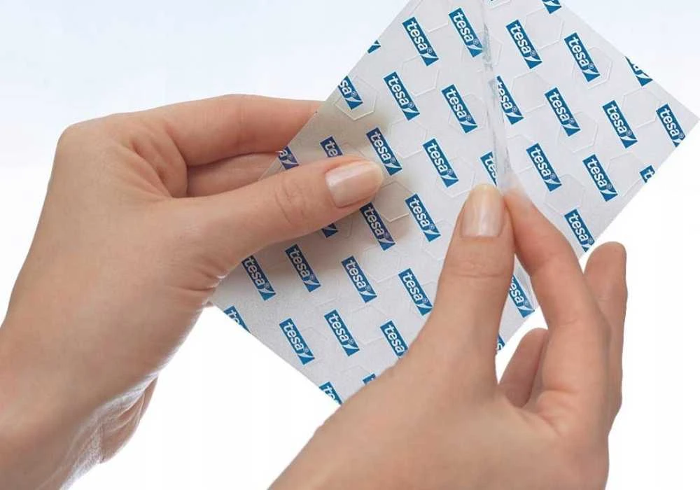 Tesa adhesive pads TACK, 200pcs., reusable, transparent